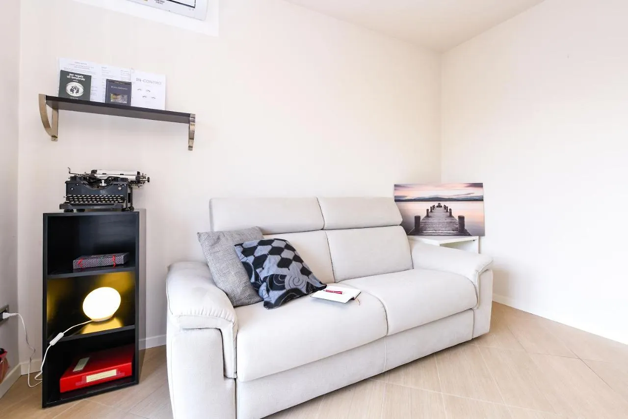 La Casa Dello Scrittore Ghh Apartment Toscolano Maderno